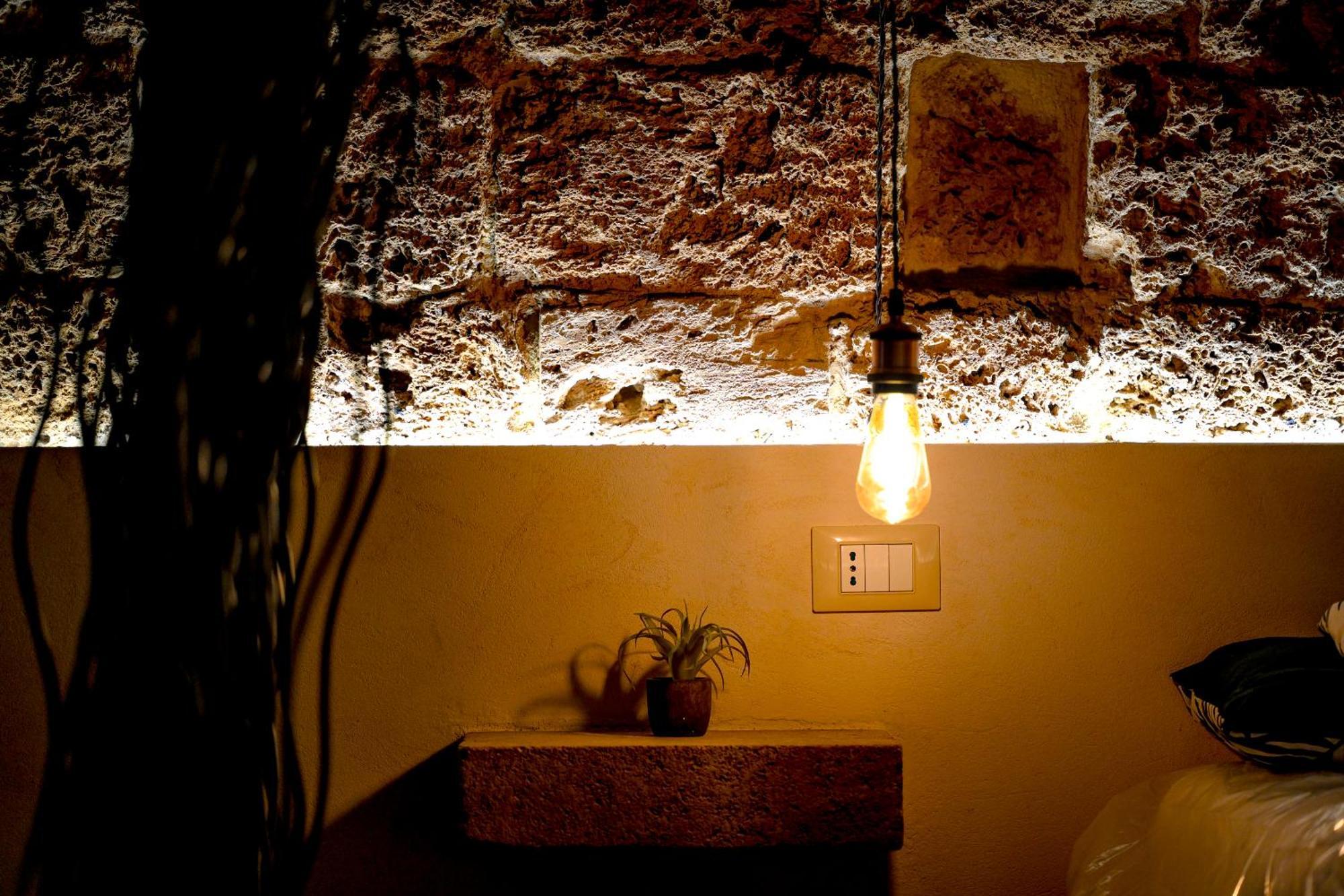 La Grotta, Luxury & Noto