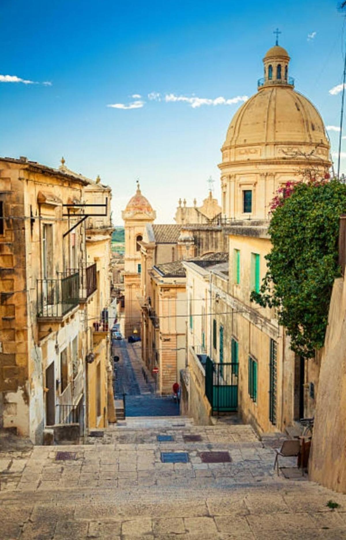 La Grotta, Luxury & * Noto